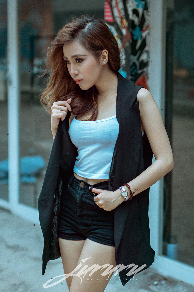 总裁的贴身俏秘